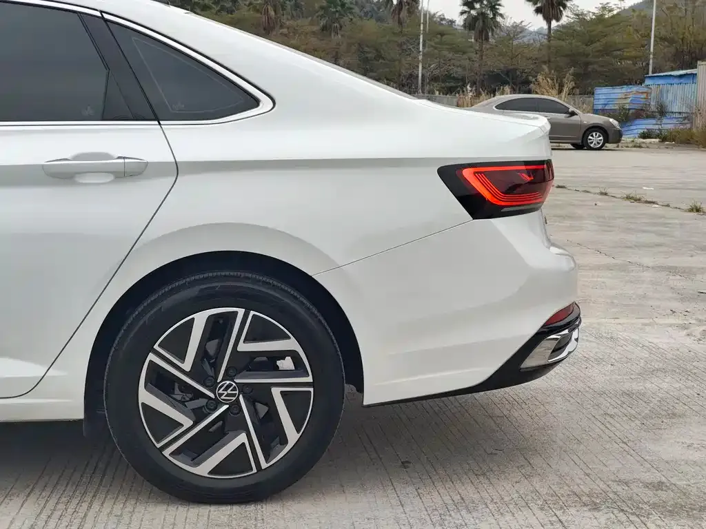 Volkswagen Sagitar 2023 из CN, фото 5