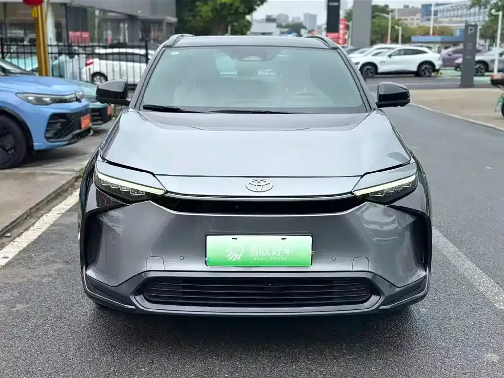 Toyota bZ4X 2022 из CN, фото 8