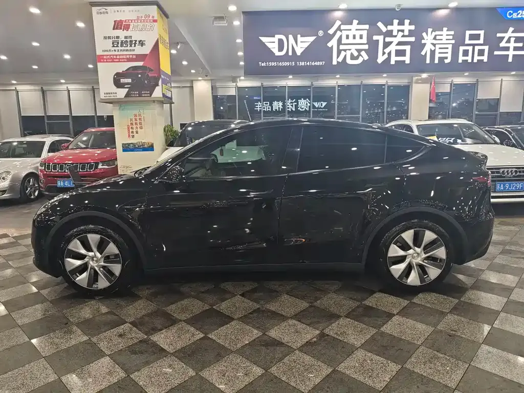 Tesla Model Y 2022 из CN, фото 8