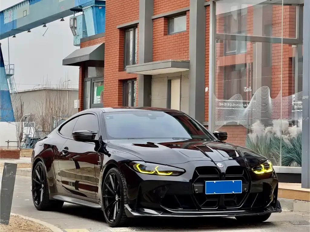 BMW M4 — фото 10