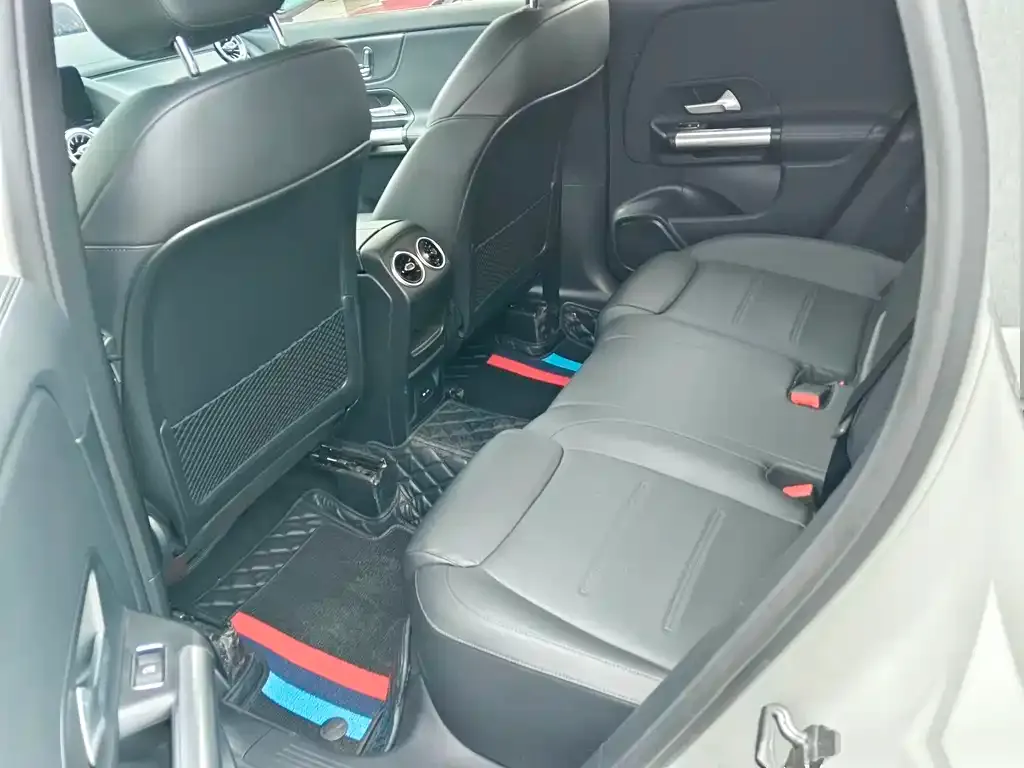 Mercedes-Benz GLA 2021 из CN, фото 2