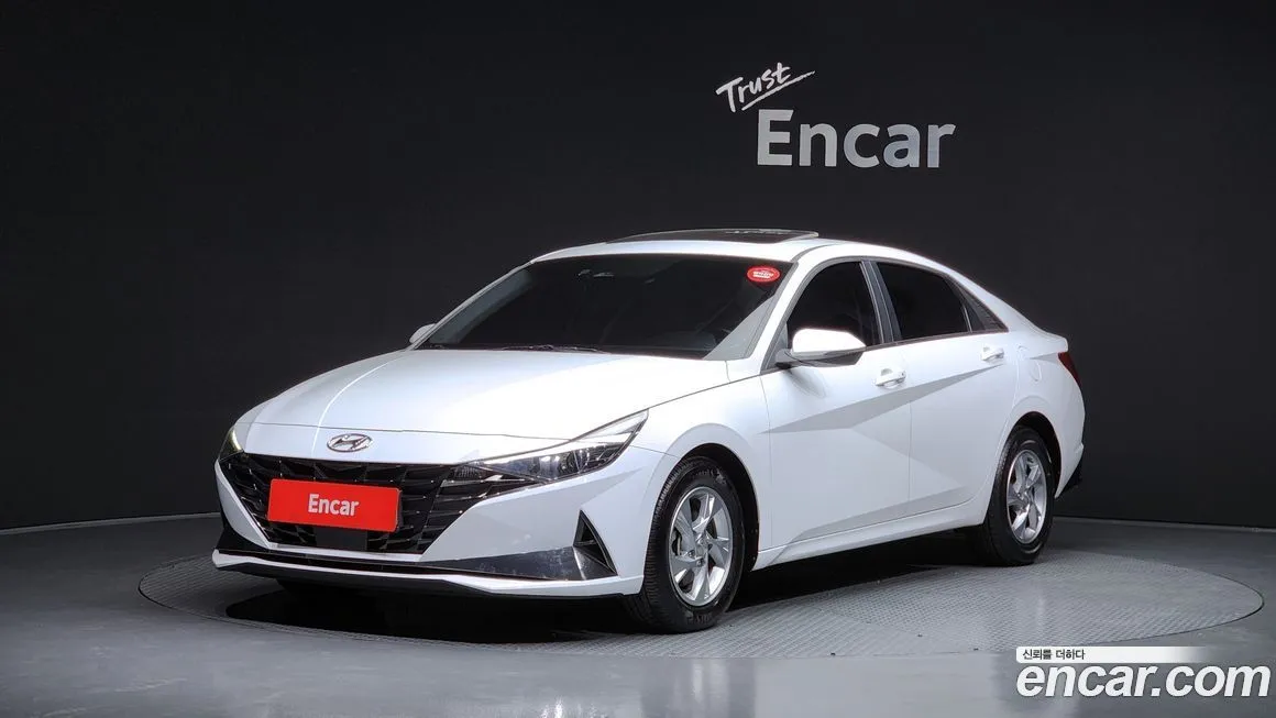 Hyundai AVANTE — фото 1