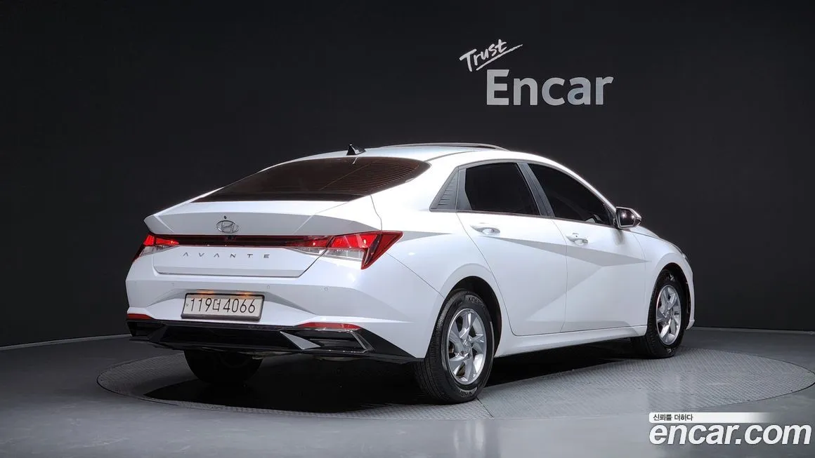 Hyundai AVANTE — фото 10