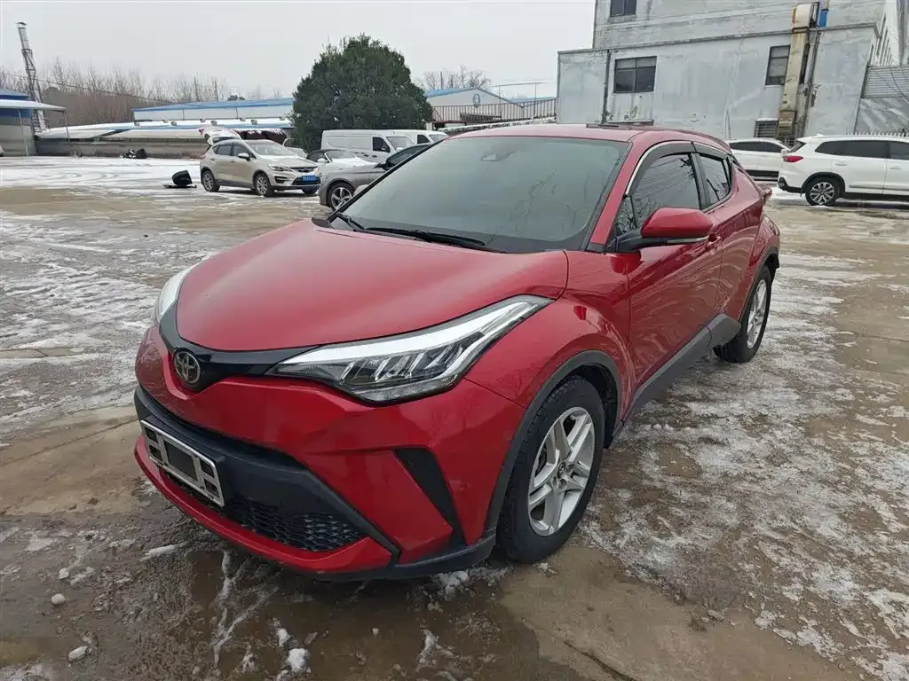 Toyota C-HR — фото 10