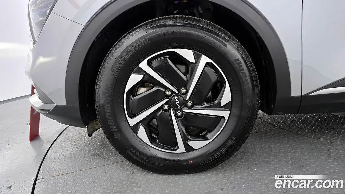 Kia Sportage — фото 9