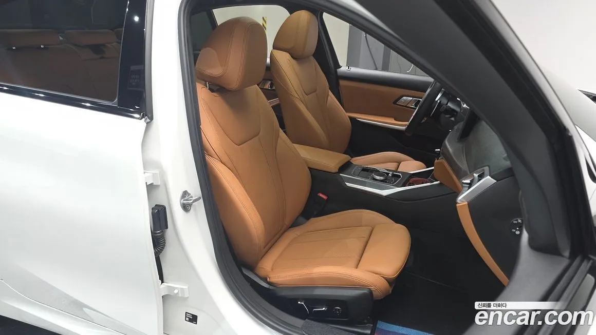 BMW 3-Series 2025 из KR, фото 9