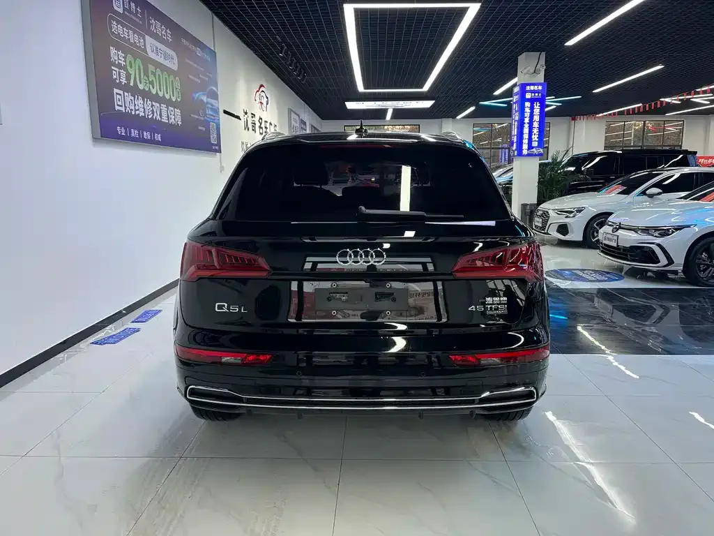 Audi Q5L 2021 из CN, фото 8
