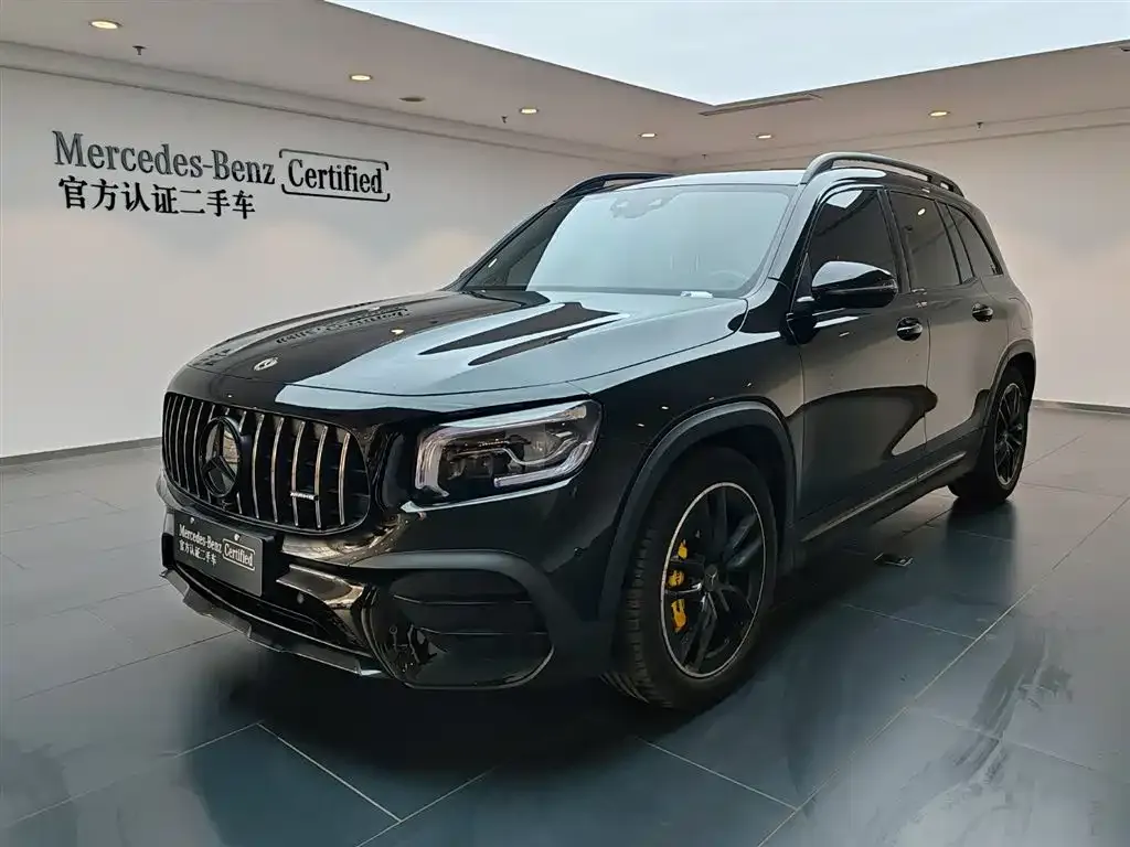 Mercedes-Benz GLB AMG — фото 1