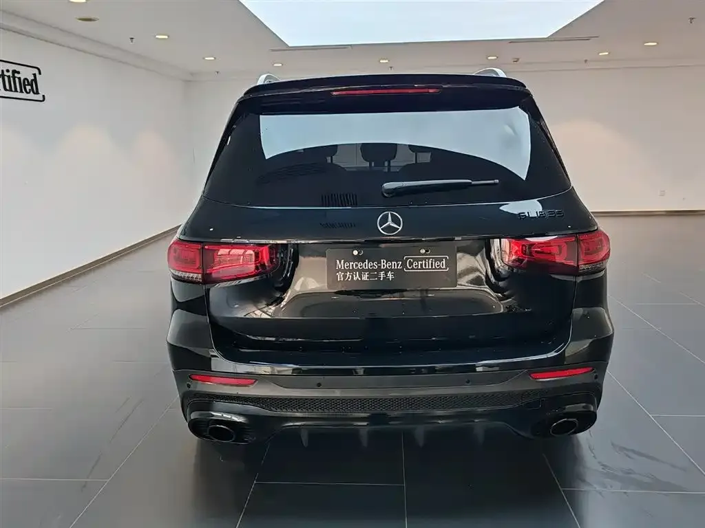 Mercedes-Benz GLB AMG — фото 2