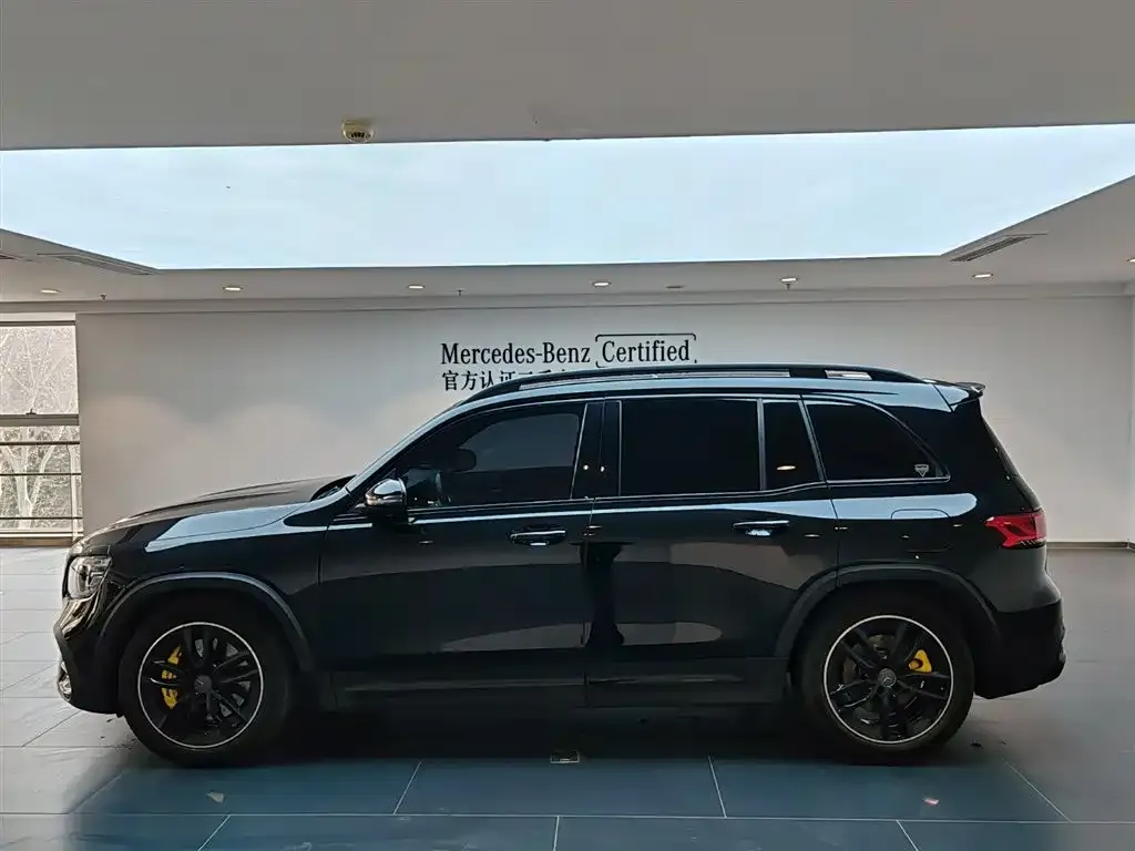 Mercedes-Benz GLB AMG — фото 7