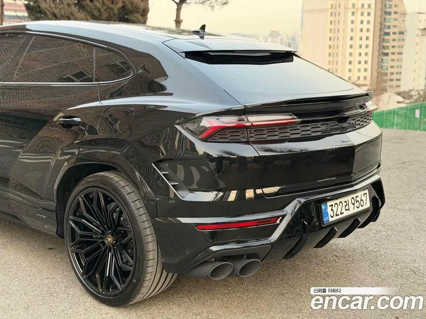 Lamborghini Urus 2026 из KR, фото 5