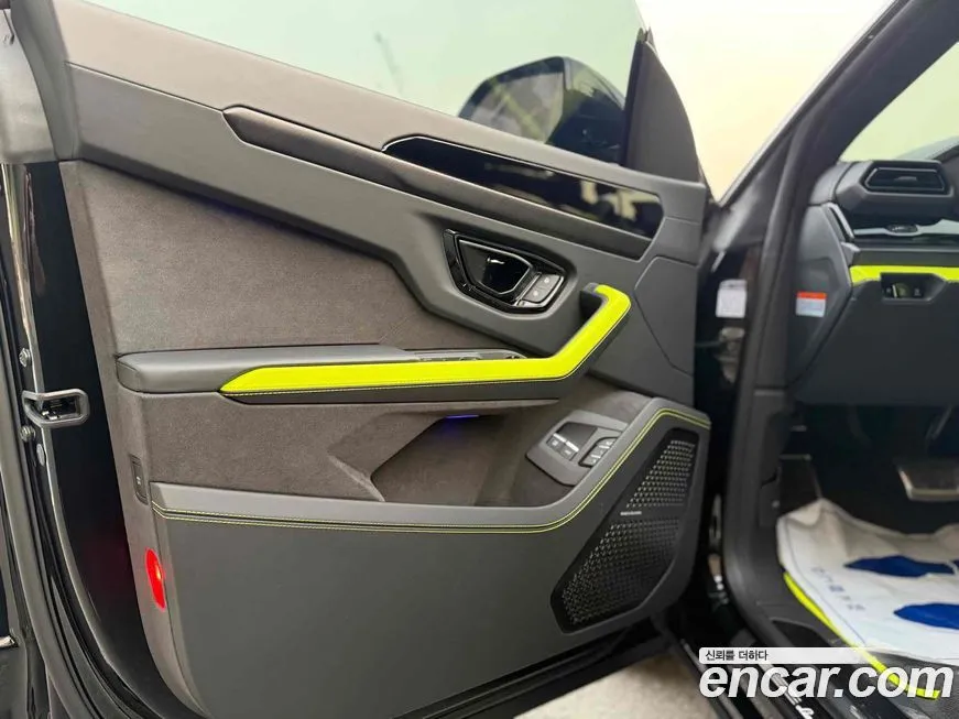 Lamborghini Urus 2026 из KR, фото 9