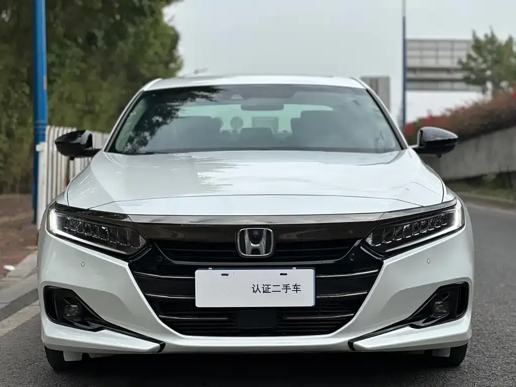 Honda Accord — фото 3