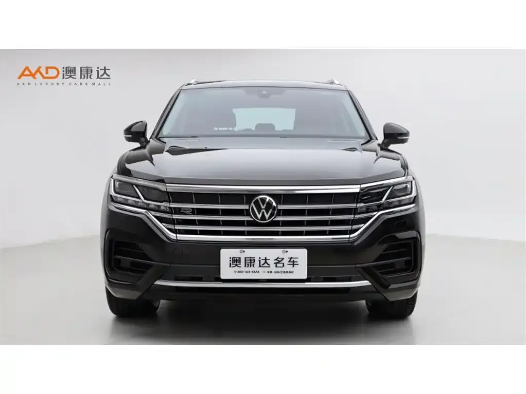 Volkswagen Touareg — фото 8