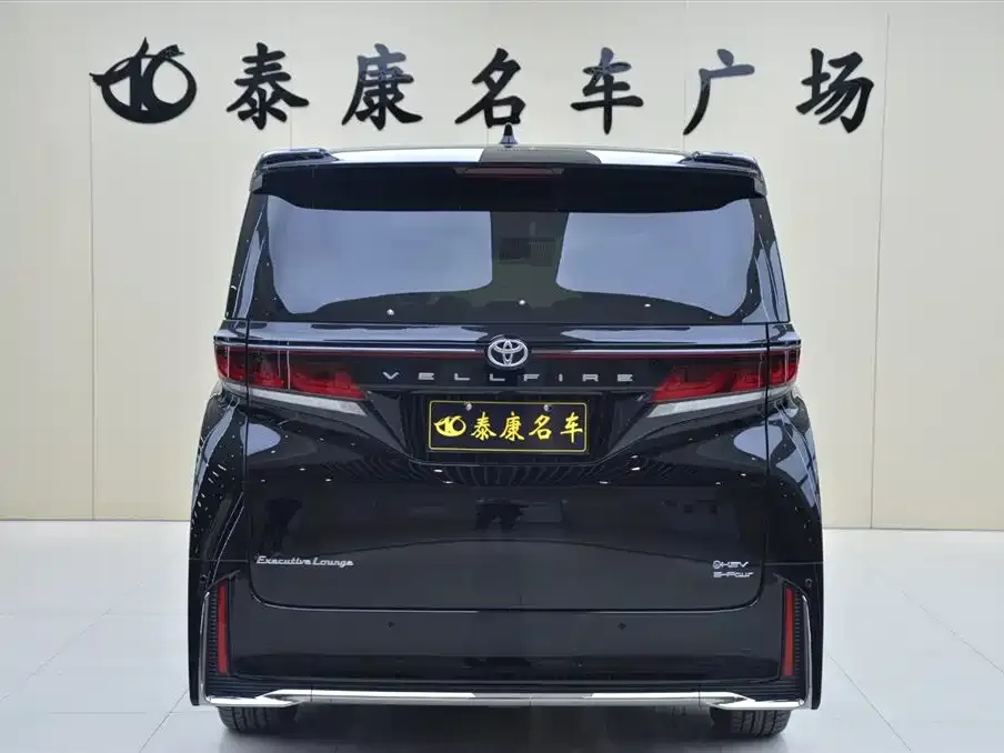 Toyota Vellfire — фото 6