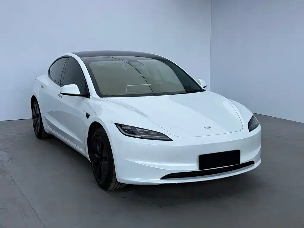 Tesla Model 3 — фото 2