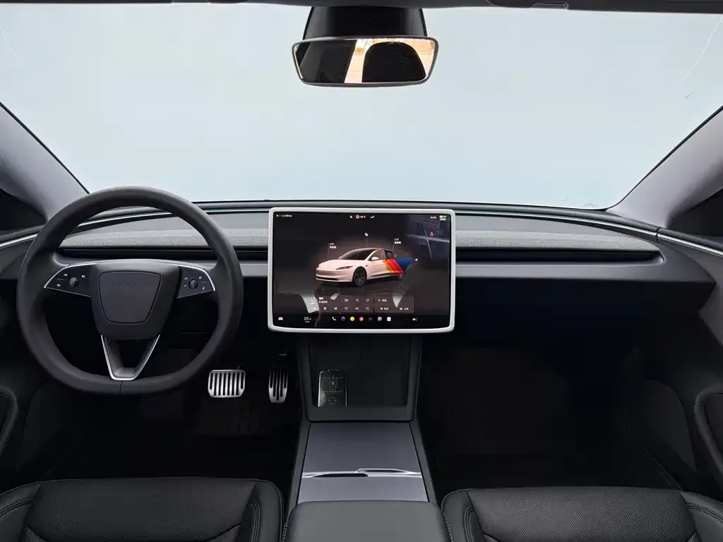 Tesla Model 3 — фото 3
