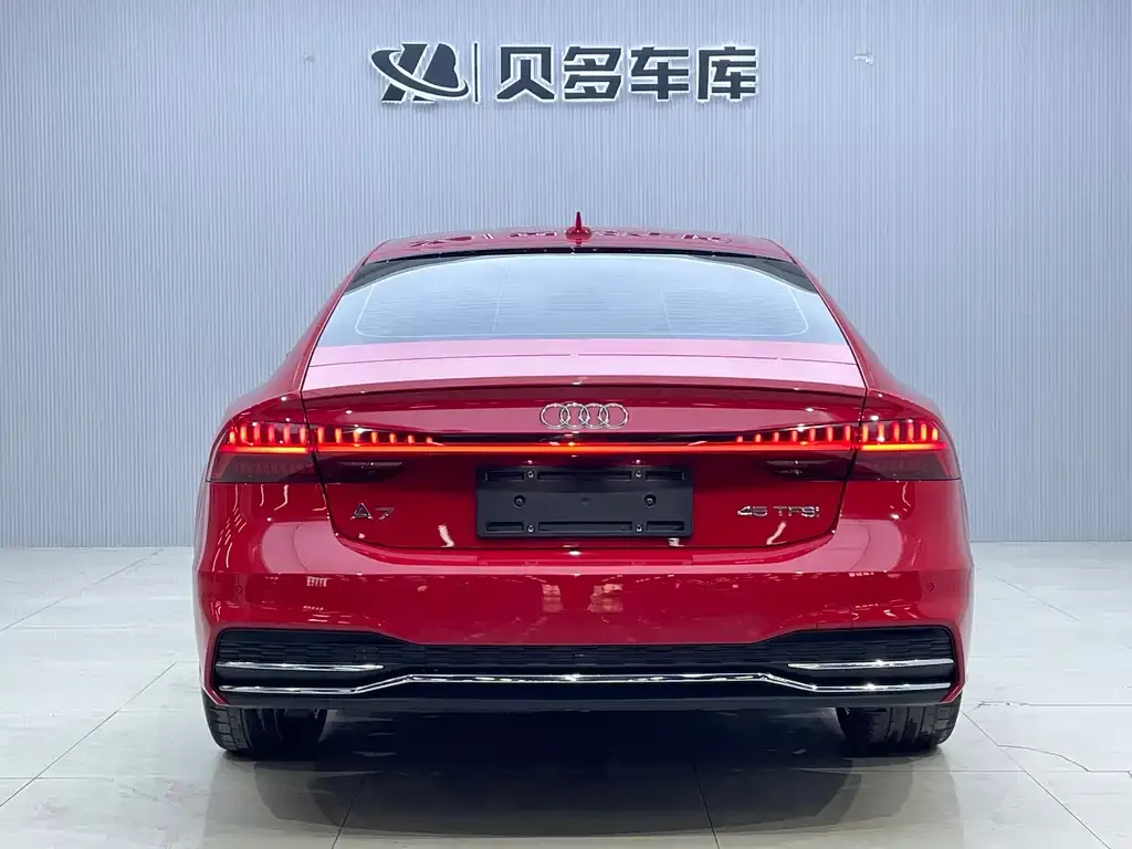Audi A7 — фото 7