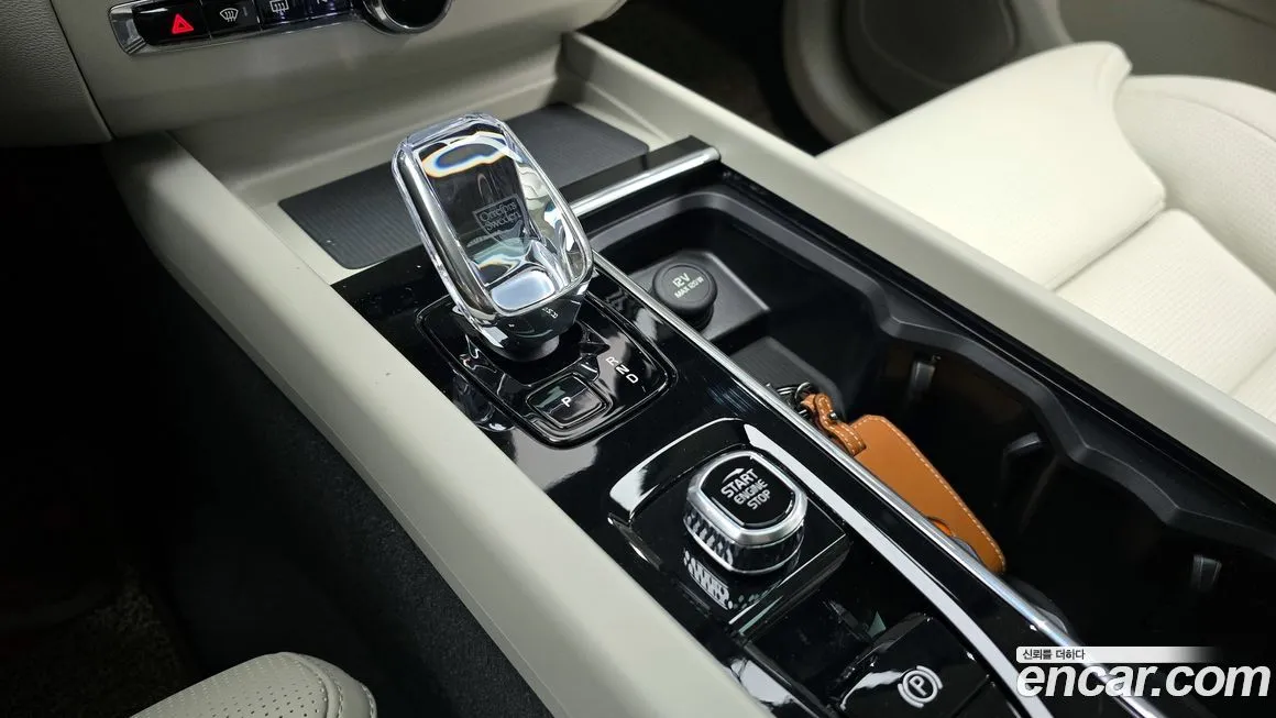 Volvo XC60 2026 из KR, фото 5