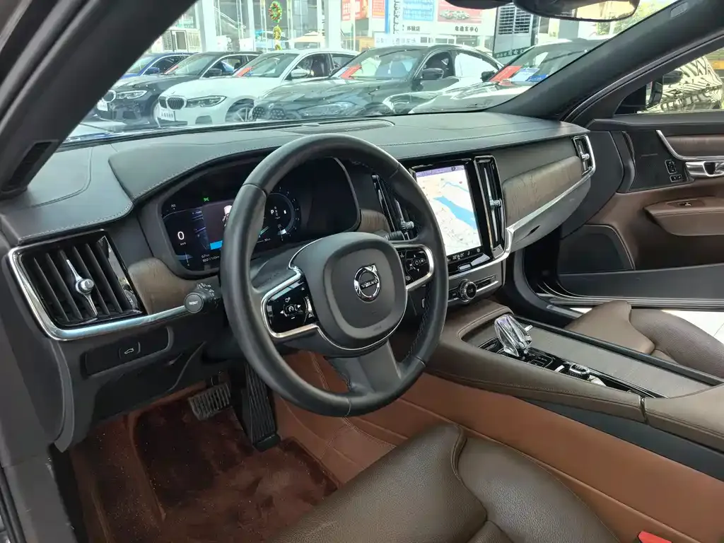 Volvo S90 — фото 10