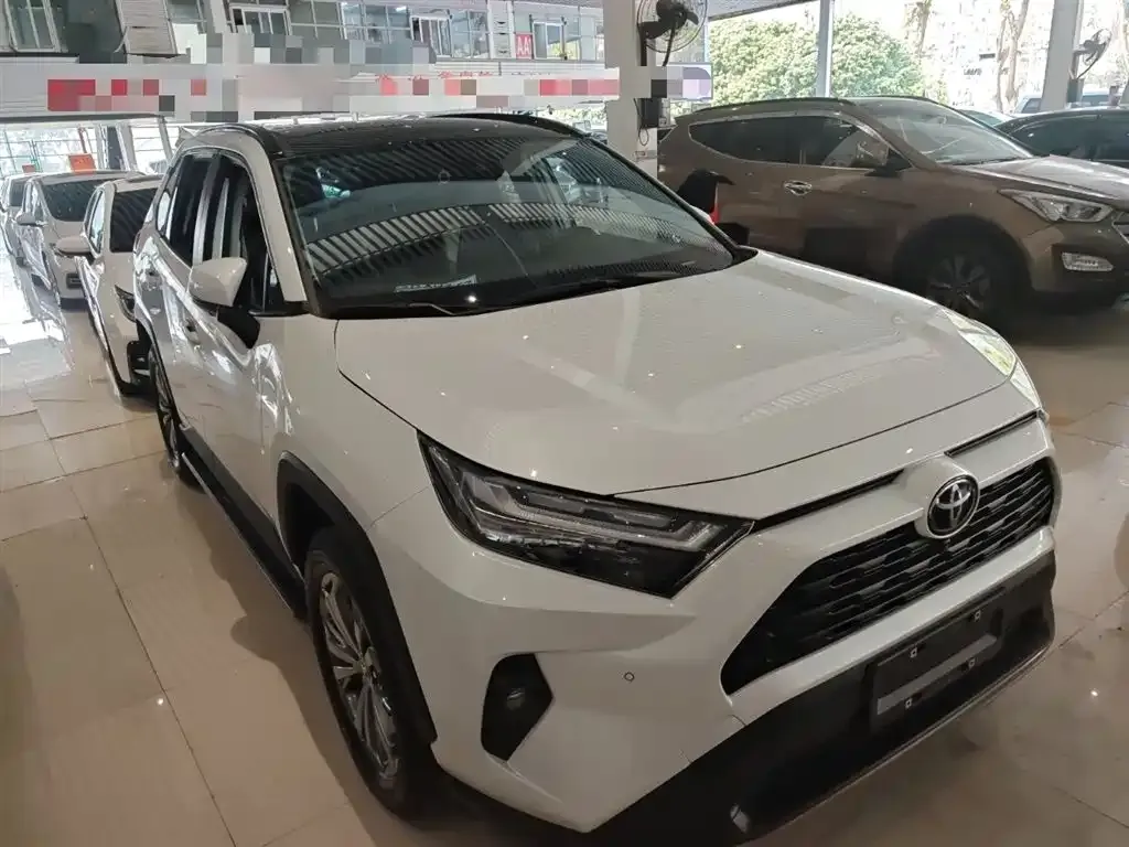 Toyota RAV4 2024 из CN, фото 3