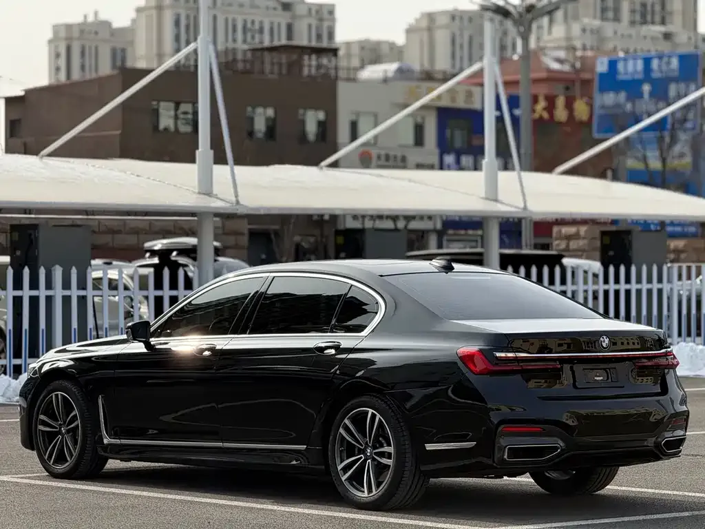 BMW 7 Series 2023 из CN, фото 5