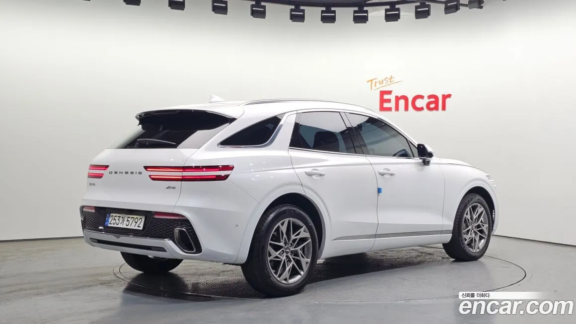 Genesis GV70 2023 из KR, фото 2