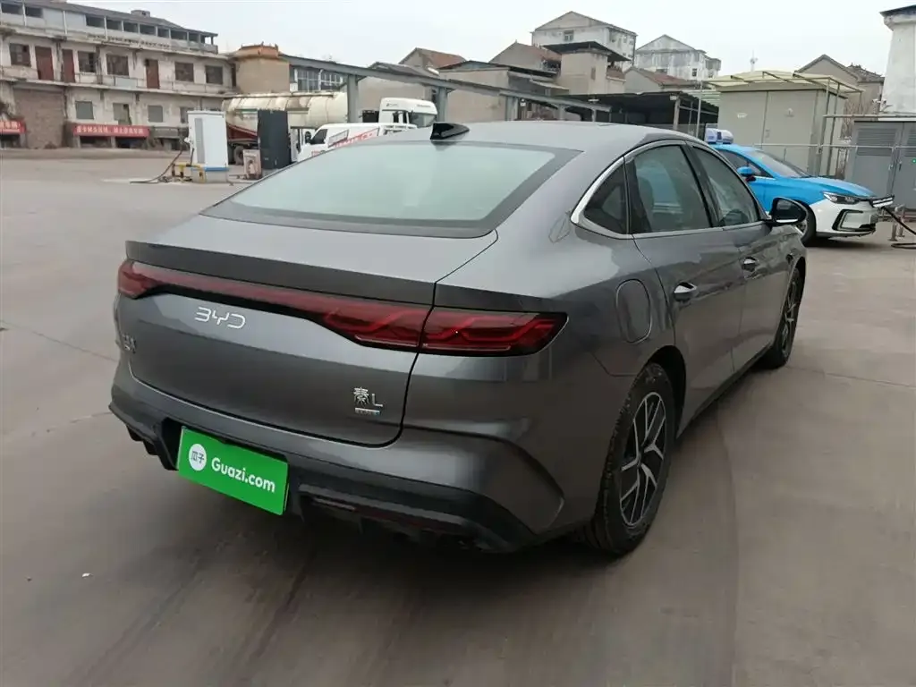 BYD Qin L — фото 10