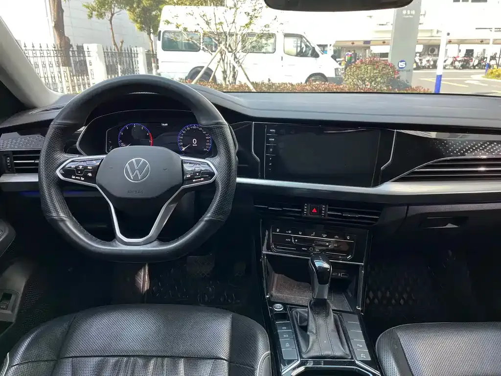 Volkswagen Passat — фото 4
