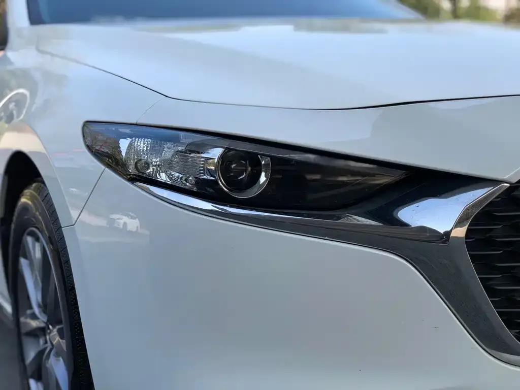 Mazda 3 Axela 2024 из CN, фото 2
