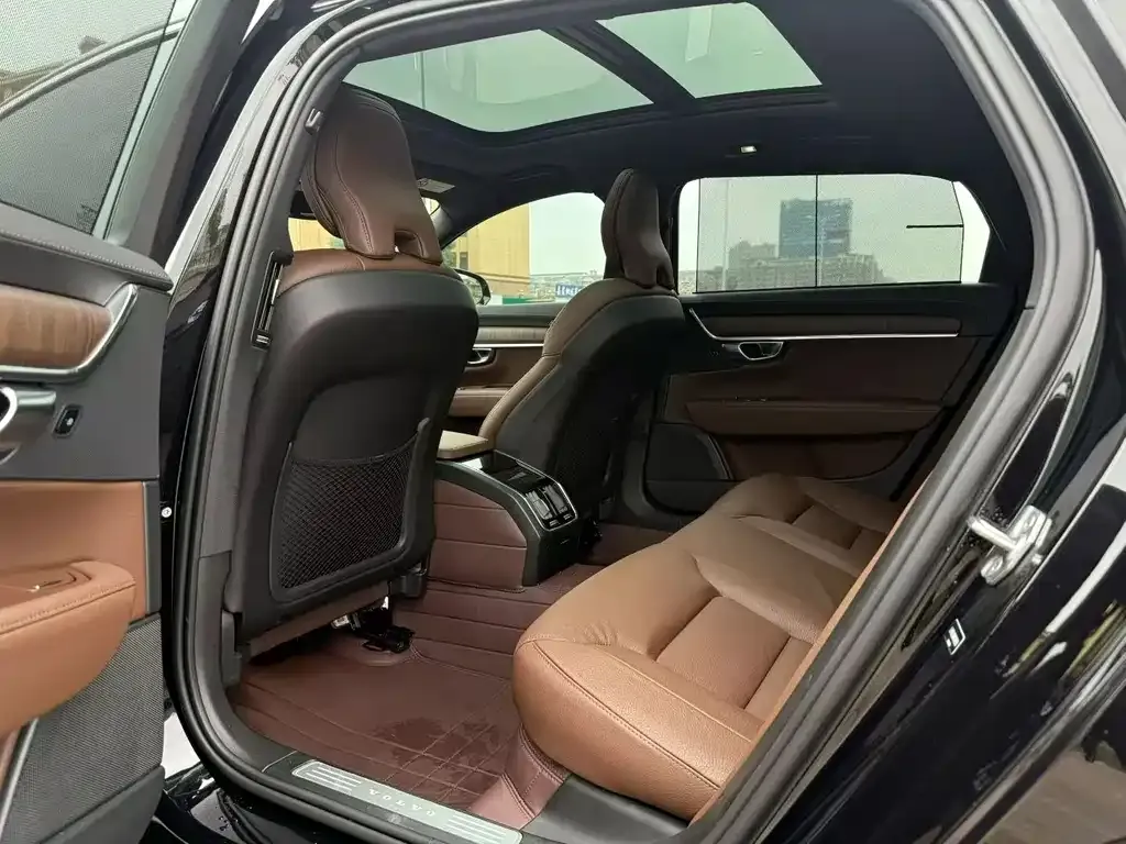 Volvo S90 — фото 3
