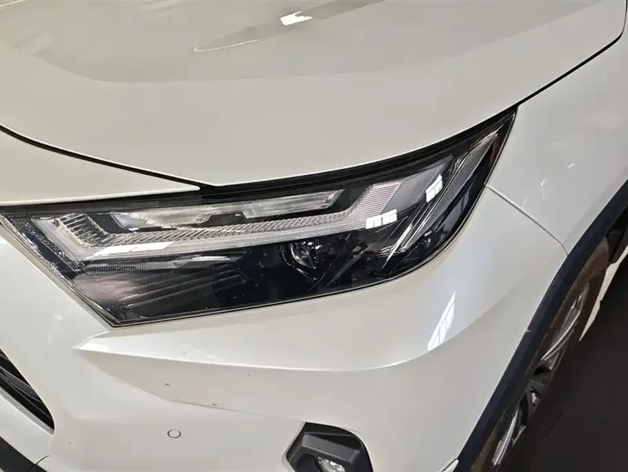 Toyota RAV4 2024 из CN, фото 2