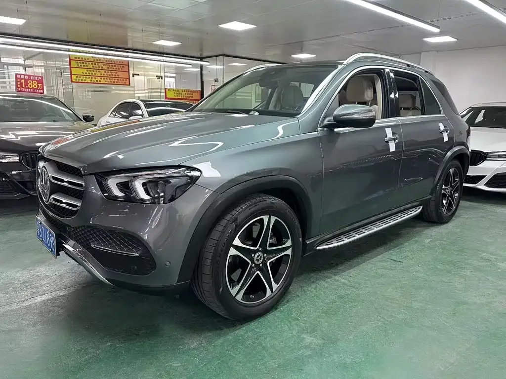 Mercedes-Benz GLE — фото 1