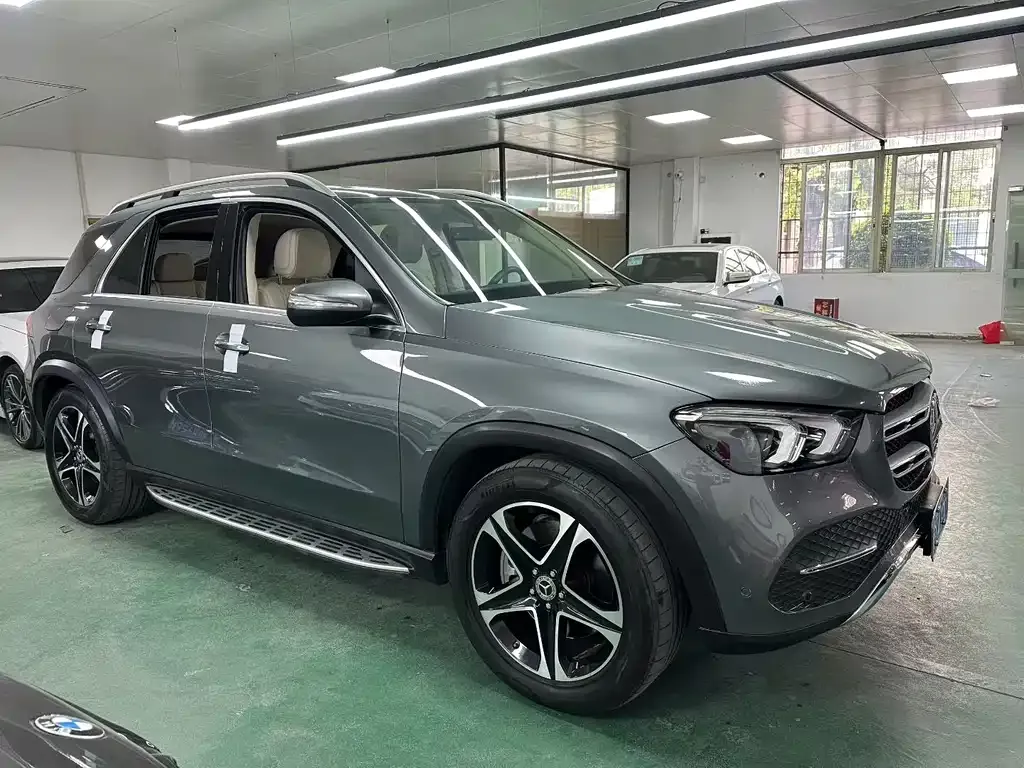 Mercedes-Benz GLE — фото 6