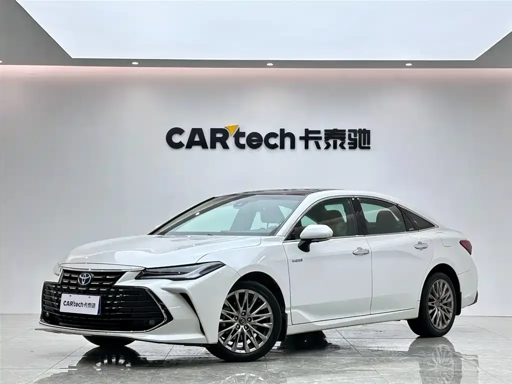 Toyota Avalon 2022 из CN, фото 1