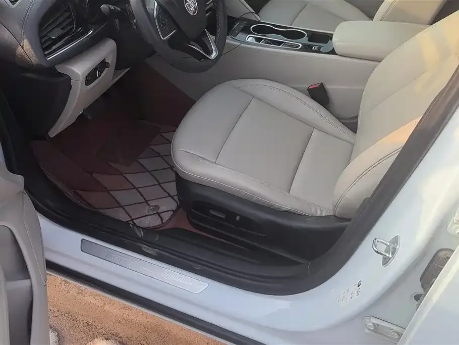 Buick Regal — фото 10