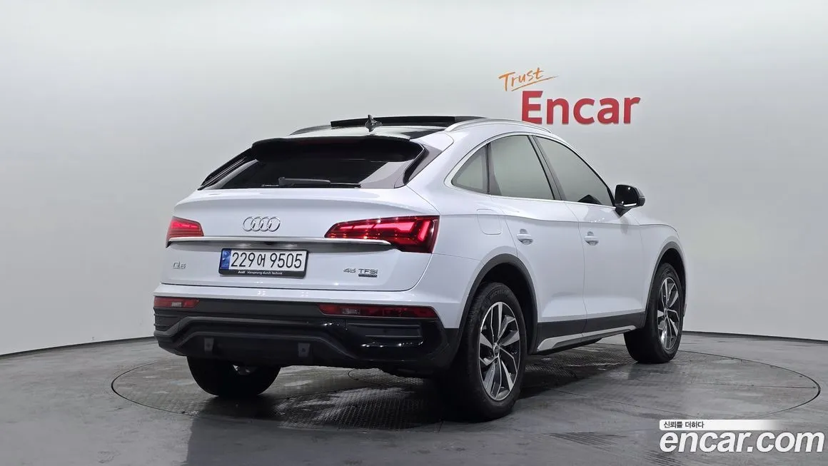 Audi Q5 2022 из KR, фото 6
