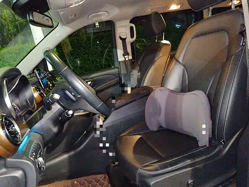 Mercedes-Benz V-Class 2021 из CN, фото 9