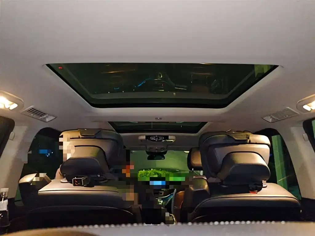 Mercedes-Benz V-Class 2021 из CN, фото 5
