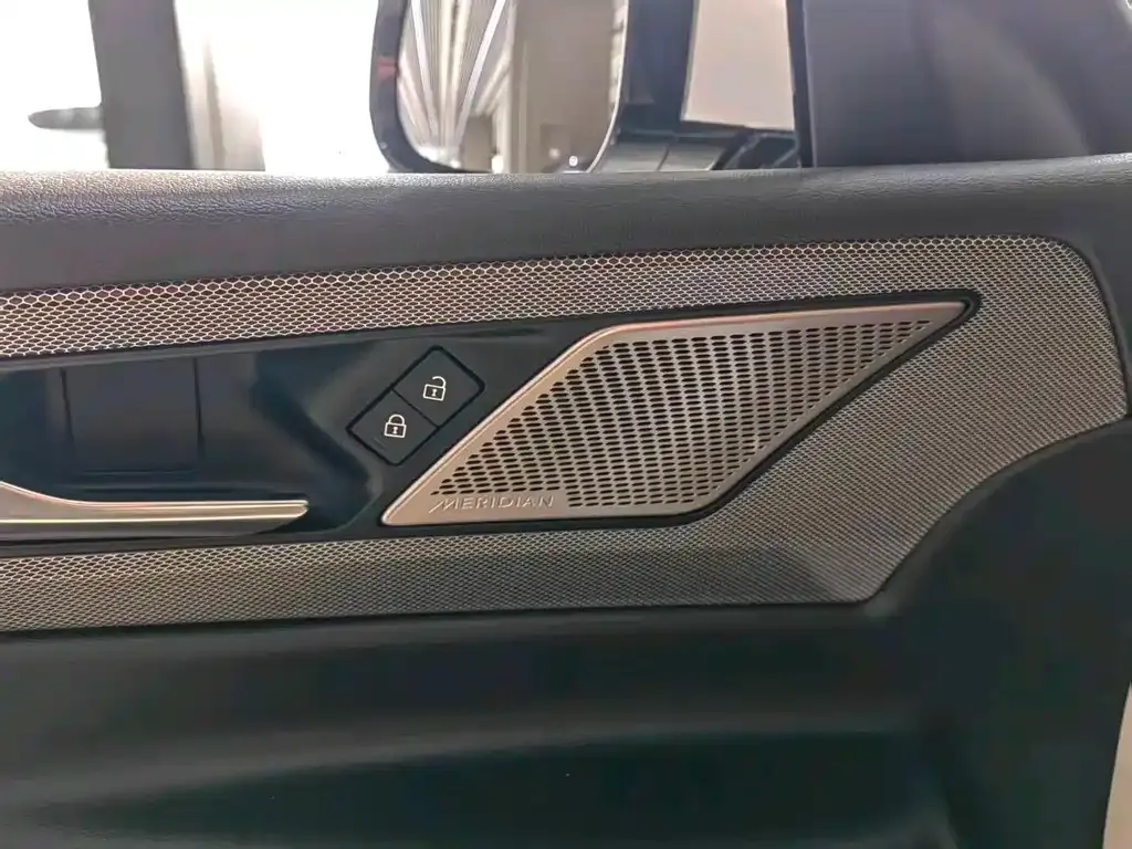 Jaguar XEL 2024 из CN, фото 10