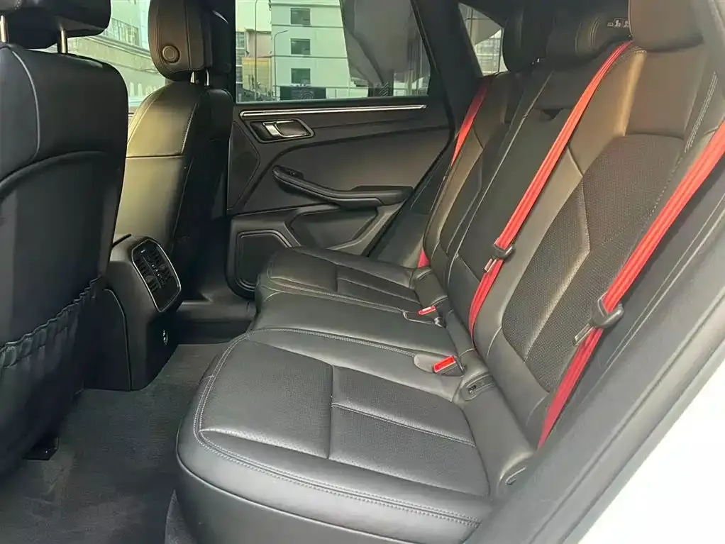 Porsche Macan 2023 из CN, фото 4