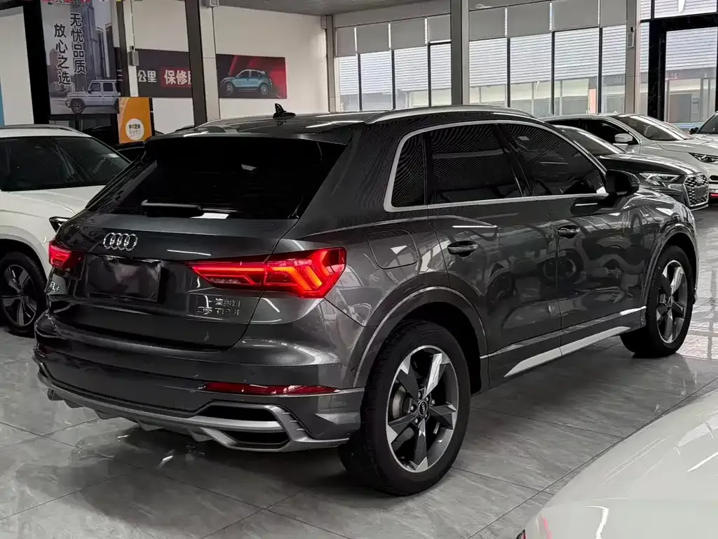 Audi Q3 2021 из CN, фото 10