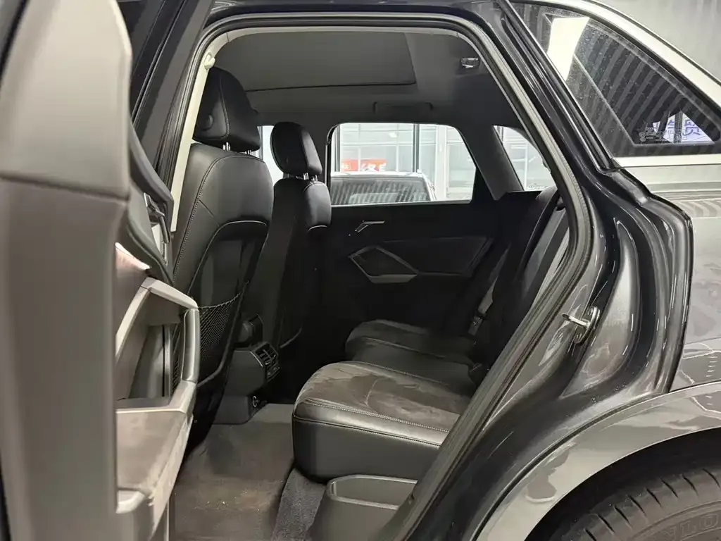 Audi Q3 2021 из CN, фото 8