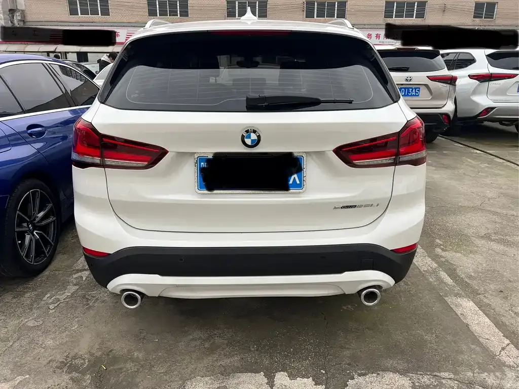 BMW X1 2021 из CN, фото 9