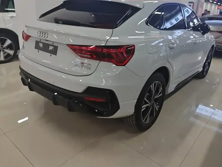 Audi Q3 Sportback 2022 из CN, фото 9