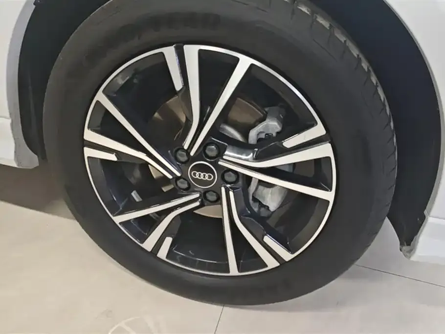 Audi Q3 Sportback 2022 из CN, фото 8