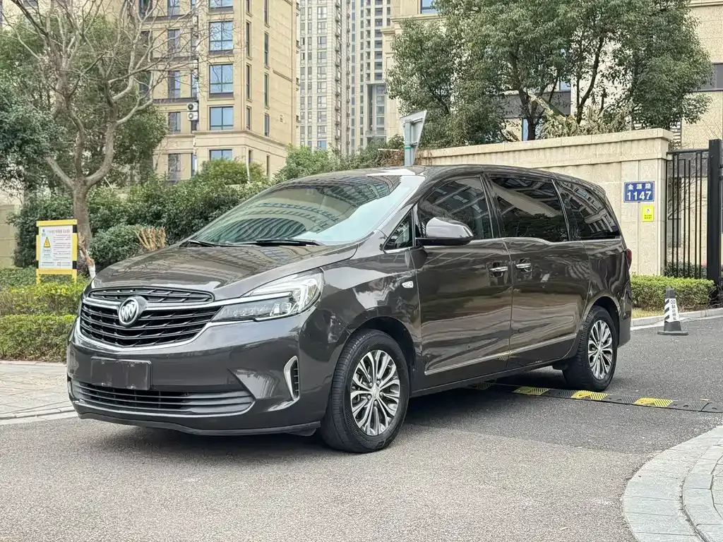 Buick GL8 2021 из CN, фото 1