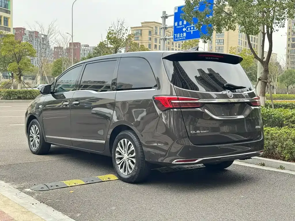 Buick GL8 2021 из CN, фото 6