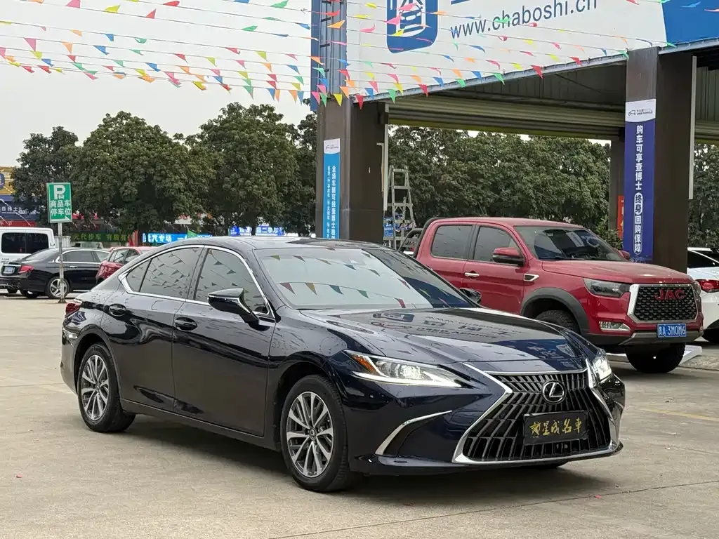 Lexus ES 2024 из CN, фото 9