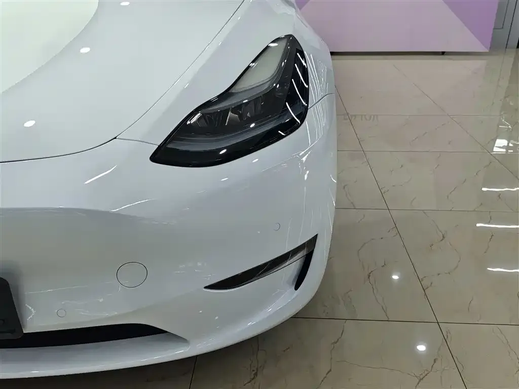 Tesla Model Y 2023 из CN, фото 4